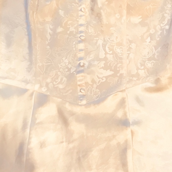 2 Victoria’s Secret above knee nightgowns. - Picture 2 of 8